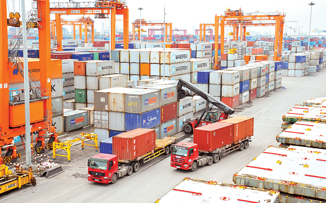 Cả nước xuất siêu 4 tỷ nửa đầu năm nay Cả nước xuất siêu 4 tỷ USD nửa đầu năm nay