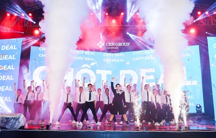 Hàng nghìn nhân sự dành cả thanh xuân cùng Cen Group