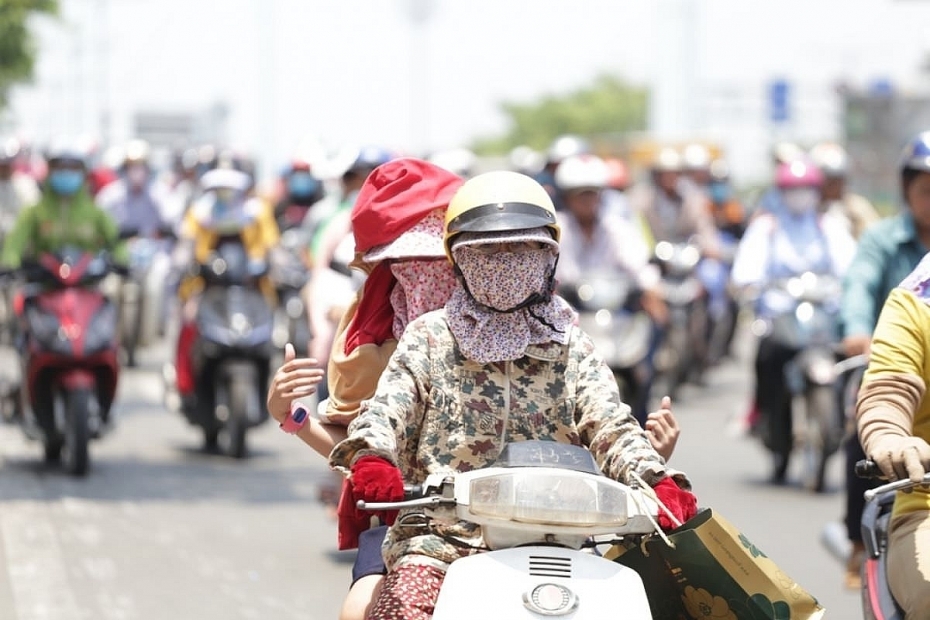 Hôm nay (21/6), nắng nóng Hà Nội lên đỉnh 41 độ C