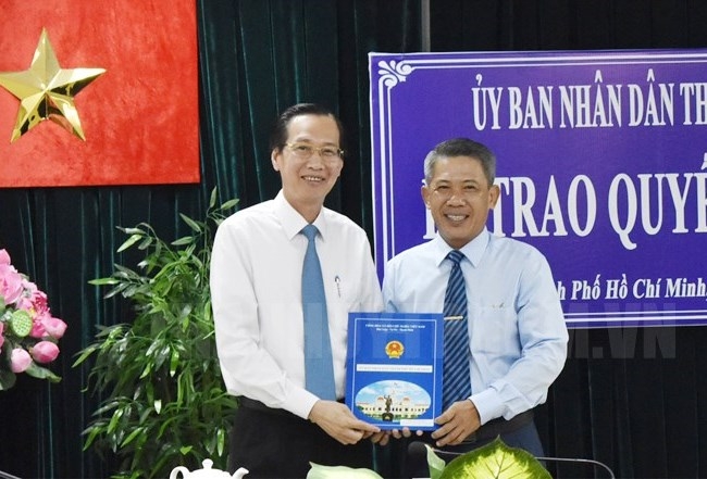 TP. HCM bổ nhiệm 4 cán bộ cấp quận, huyện