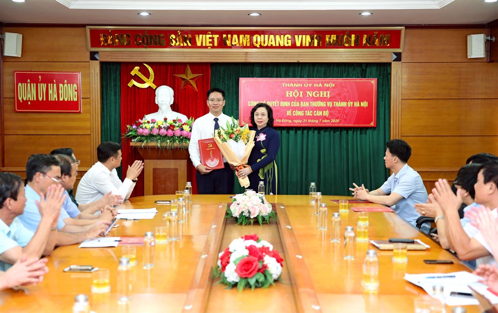 Hà Nội điều động, bổ nhiệm mới 3 nhân sự tại Quận Hà Đông, Hội Nông dân và BQL Các khu công nghiệp