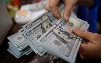 ty gia ngoai te hom nay 118 usd van bat dong giua con bao vang