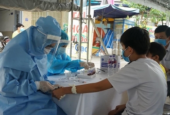 Quyền Bộ trưởng Bộ Y tế: 9 bài học chống COVID-19 hiệu quả