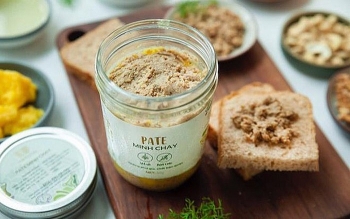tphcm 7 nguoi nhap vien do an pate minh chay