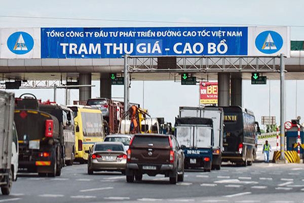 'Trạm thu giá' chính thức trở lại tên 'Trạm thu phí' từ 15/9