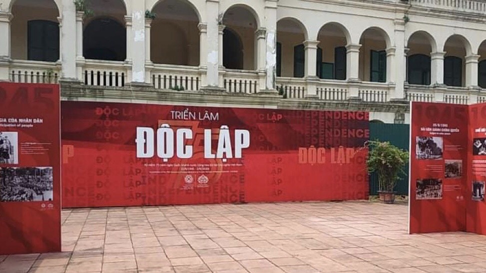 Chùm ảnh: Triển lãm ảnh “Độc lập” gợi nhớ lại năm tháng hào hùng của dân tộc Triển lãm ảnh “Độc lập” gợi nhớ lại năm tháng hào hùng của dân tộc