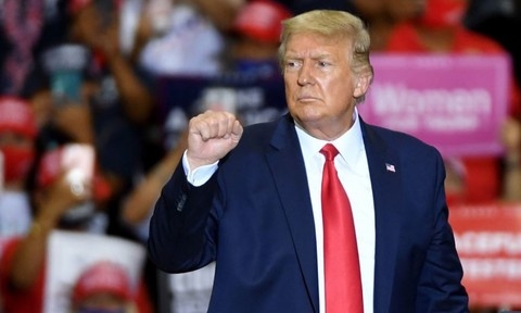 Tổng thống Trump 'mất hết bạn bè' từ khi nhậm chức