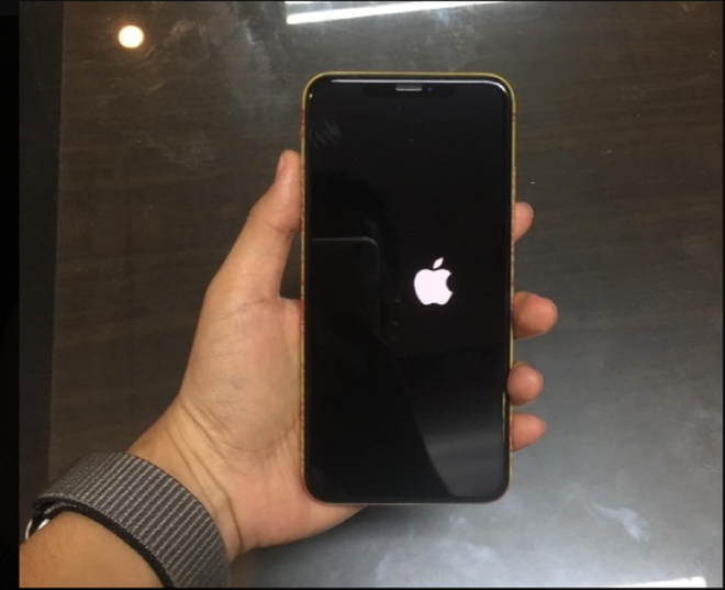 Người dùng hoang mang trước loạt lỗi của iOS 14
