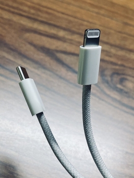 cap sac cua iphone 12 se kho dut hon