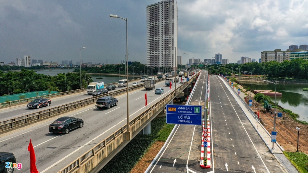 Hà Nội thông xe cầu vượt trị giá hơn 341 tỷ đồng qua hồ Linh Đàm