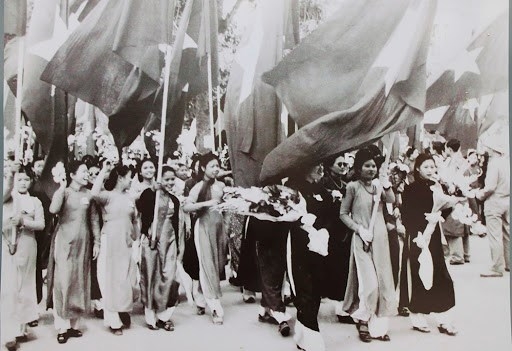 Nhìn lại hình ảnh ngày Giải phóng Thủ đô 10/10/1954