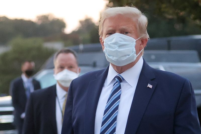 Tổng thống Trump ngừng dùng thuốc điều trị COVID-19
