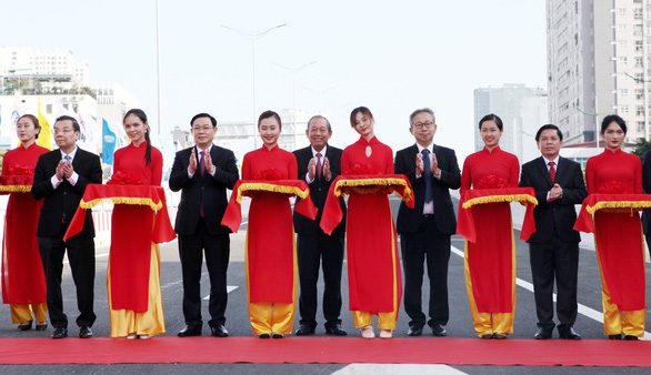 Chính thức thông xe đường trên cao Mai Dịch - Nam Thăng Long