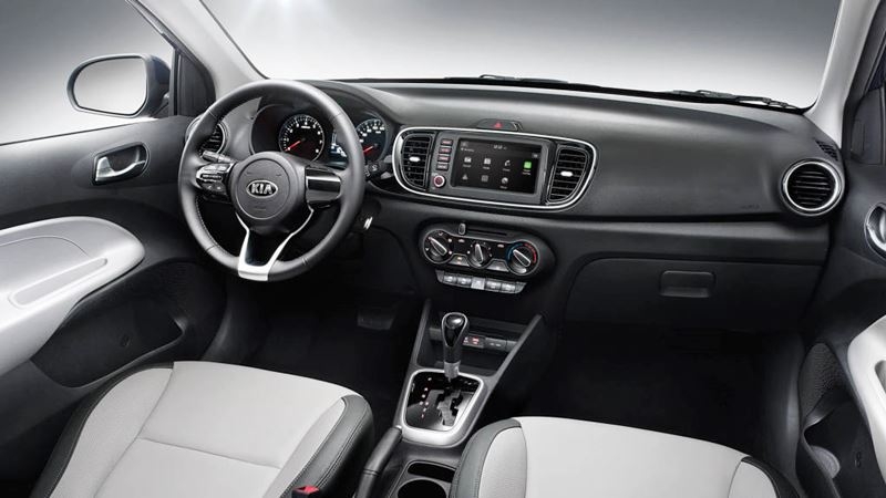 xe sedan hang b mua toyota vios hay kia soluto choi tet 2020