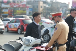 Mức xử phạt người vi phạm giao thông không ký biên bản mới nhất năm 2020