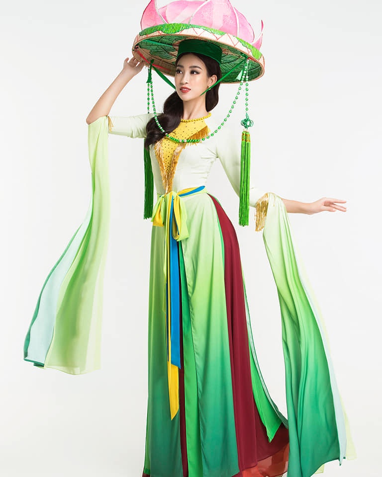 nhin lai loat trang phuc dan toc cua nguoi dep viet trong cac cuoc thi nhan sac the gioi