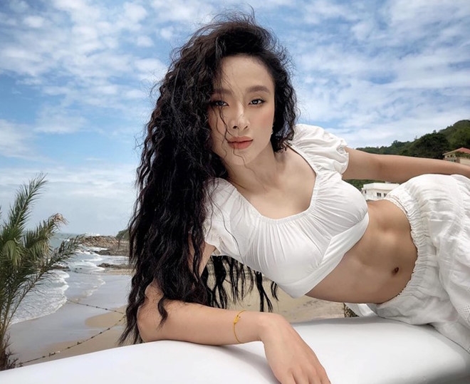 tin giai tri sao viet hom nay 79 pham huong duoc ban trai tang nhan kim cuong trong ngay sinh nhat