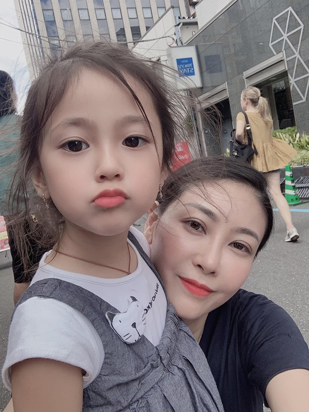 tin giai tri sao viet hom nay 139 phan ung cua hoang thuy linh truoc tin don hen ho gil le