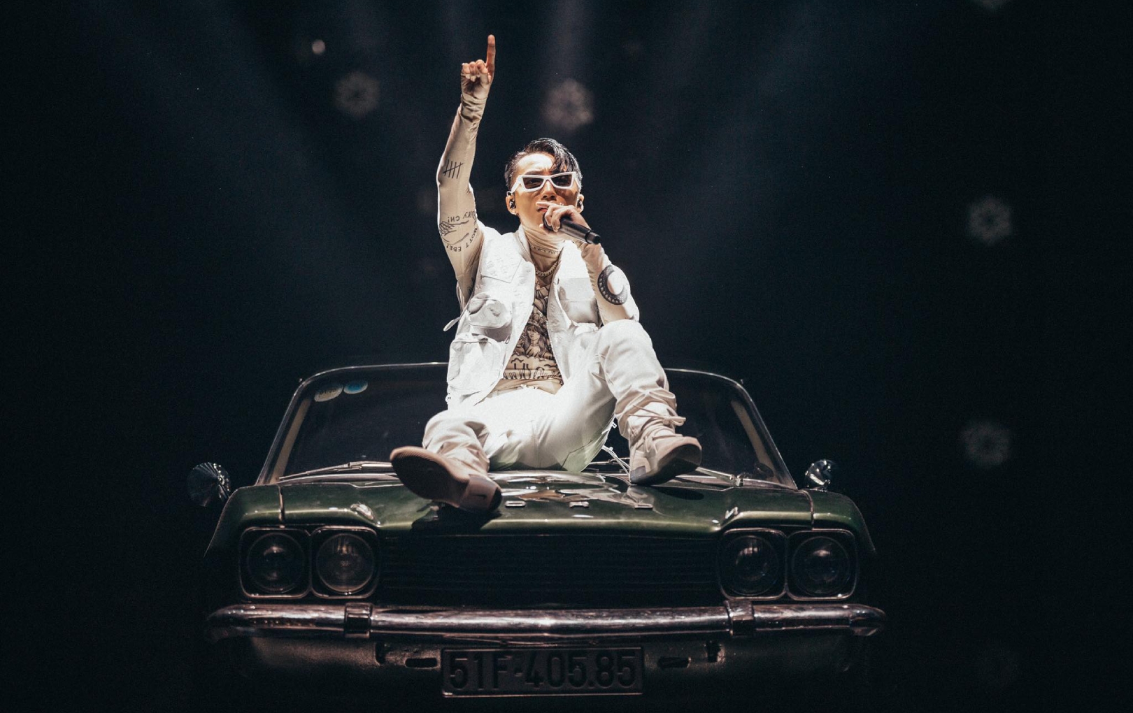 tin giai tri sao viet hom nay 209 son tung m tp gay sot khi hat tieng anh