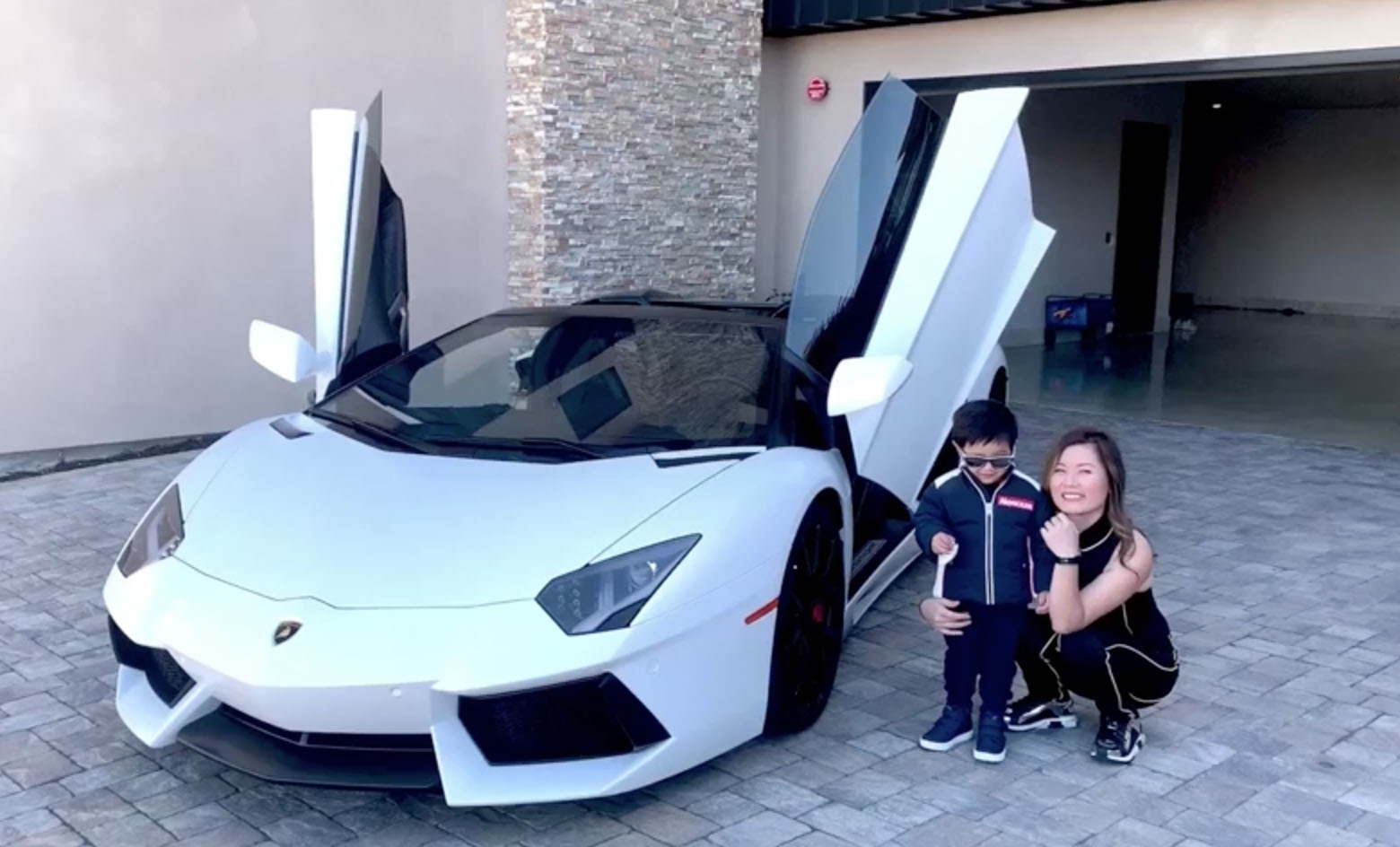 Tin giải trí sao Việt hôm nay (26/9): Chân dài "Next Top" tố chồng và mẹ chồng vô trách nhiệm tin giai tri sao viet hom nay 269 chan dai next top to chong vo trach nhiem me chong khong ua con dau