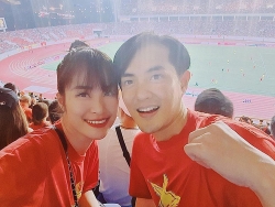Tin giải trí sao Việt hôm nay (11/10): Đông Nhi - Ông Cao Thắng cùng dàn sao Việt cổ vũ đội tuyển Việt Nam đấu Malaysia