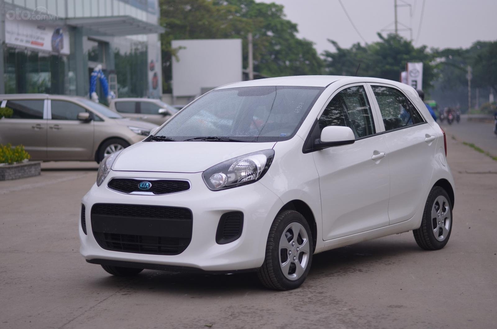 gia xe o to kia moi nhat thang 112019 kia sedona 2019 giam 30 trieu dong