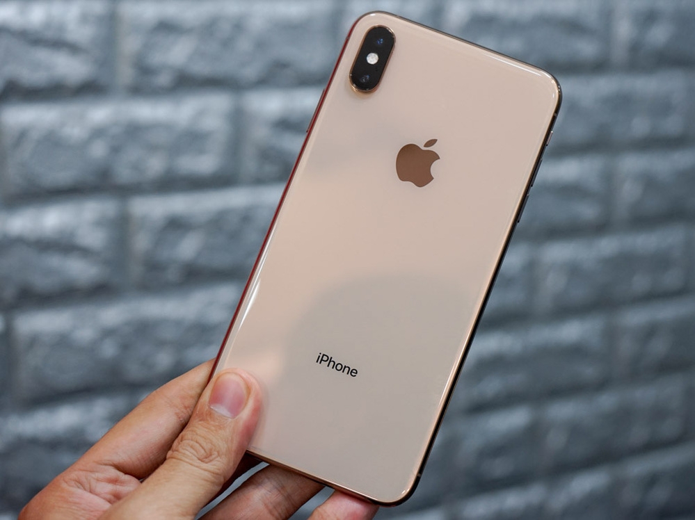 iphone xs max giam toi 4 trieu dong trong thang 122019