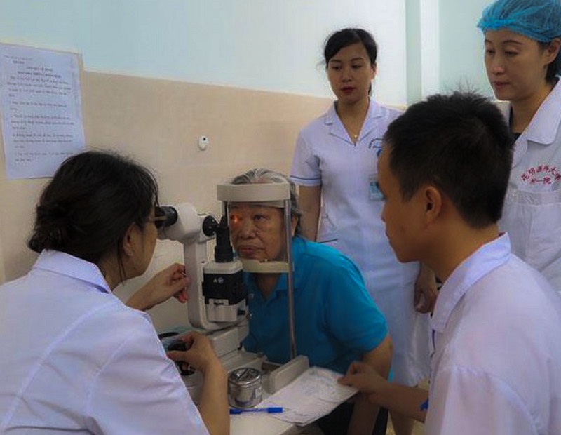 hanh trinh anh sang van nam trung quoc den hai phong