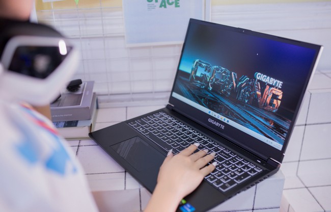 Thị trường máy tính sẽ &quot;nóng&quot; lên mùa tựu trường? ảnh 1
