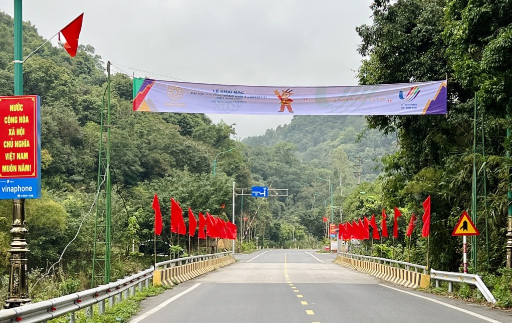 Quảng Ninh rực rỡ ch&agrave;o đ&oacute;n SEA Games 31