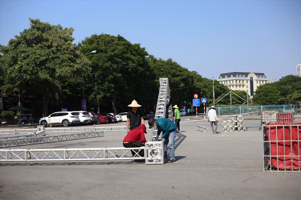 Hà Nội trang trí các hạng mục chờ khai mạc SEA Games 31