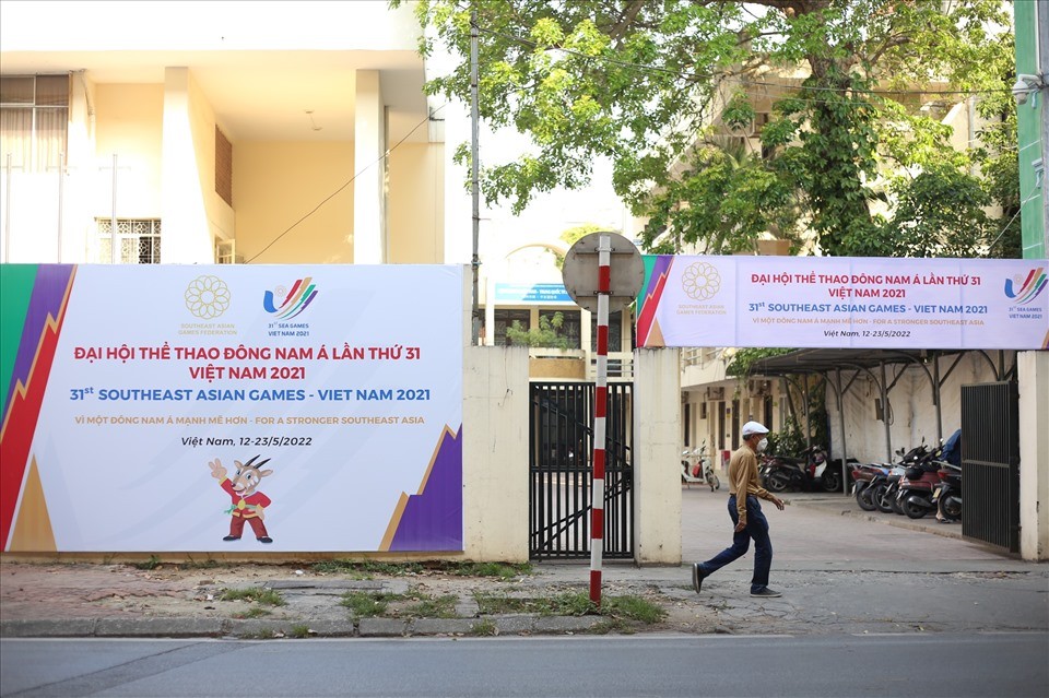 Hà Nội trang trí các hạng mục chờ khai mạc SEA Games 31