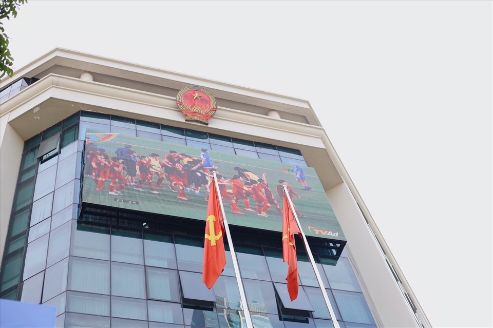 Hà Nội trang trí các hạng mục chờ khai mạc SEA Games 31