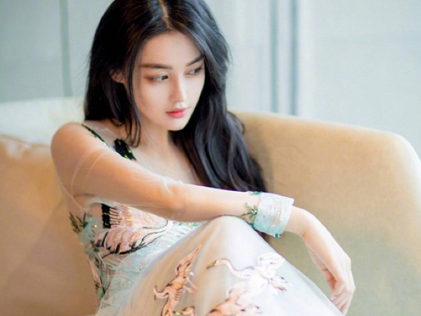 Tử vi hôm nay 2/2: Con giáp nào tình cảm mặn nồng nhất?