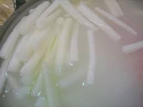 Cách làm mứt bí ngon đơn giản phục vụ Tết