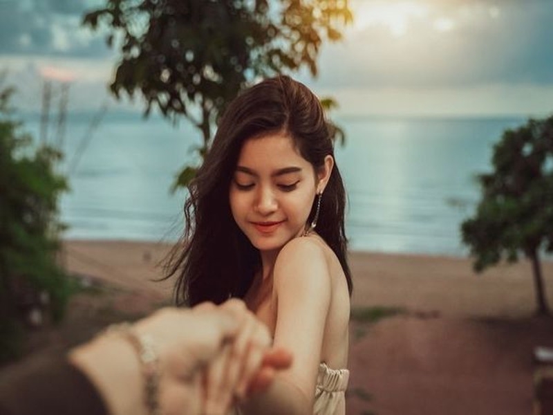 Tử vi hôm nay 6/2: Con giáp nào có quý nhân nâng đỡ chuyện tình duyên?
