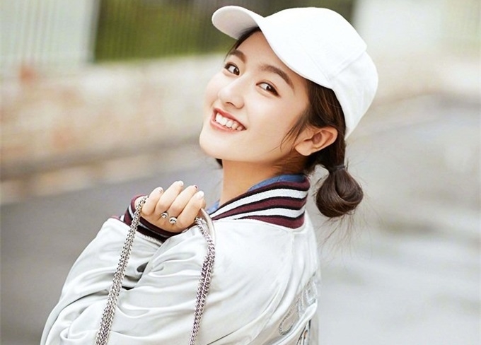 Tử vi hôm nay 2/8/2021: Tuổi nào được Quý nhân nâng đỡ, tiền bạc dồi dào ngày đầu tuần?
