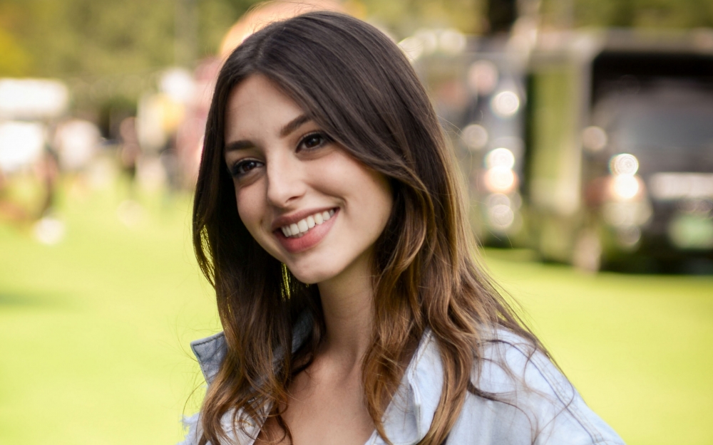 3520 celine farach beautiful smile brunette model women uhdpapercom 4k 344