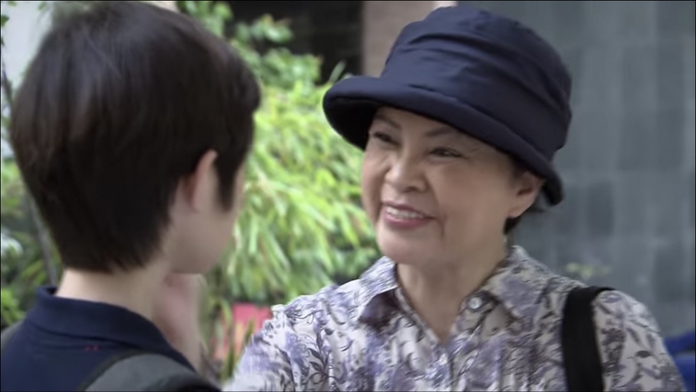 Lửa ấm - Tập 20 (tối 2/10): Bà Mai nhờ Ngọc xét nghiệm ADN cho Minh và con trai