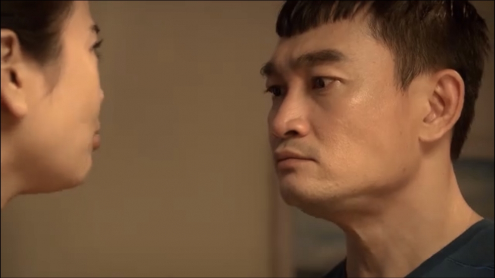 Lửa ấm - Tập 23 (tối 2/11): Vợ chồng mâu thuẫn, Thủy phát hiện mẹ chồng lén lút xét nghiệm ADN cho cháu nội