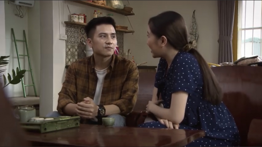 Lửa ấm - Tập 35 (tối 18/11): Thủy chết lặng khi nghe tin Minh có con riêng với Ngọc