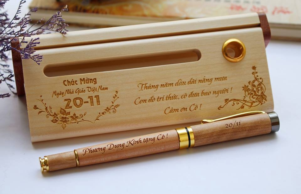 Những món quà tặng 20/11 thiết thực hợp túi tiền cho thầy cô giáo