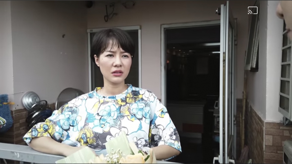 Lửa ấm - Tập 37 (tối 20/11): Hoàng cầu hôn bất thành, Thủy dính máu bệnh nhân nhiễm HIV