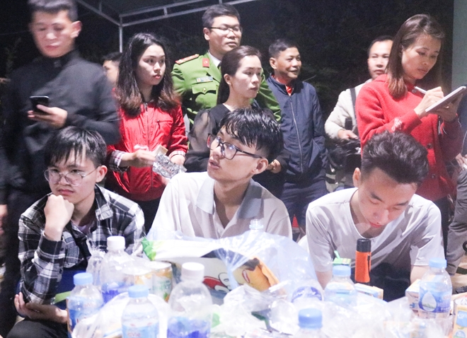 Bắc Kạn: 27 học sinh bị lạc trong rừng khi đi dã ngoại
