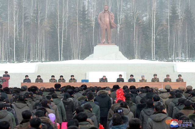 ong kim jong un khai truong thanh pho hien dai bac nhat trieu tien