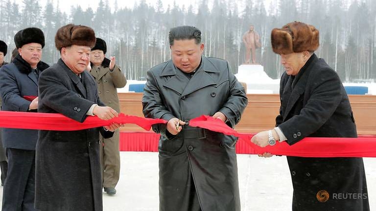 ong kim jong un khai truong thanh pho hien dai bac nhat trieu tien