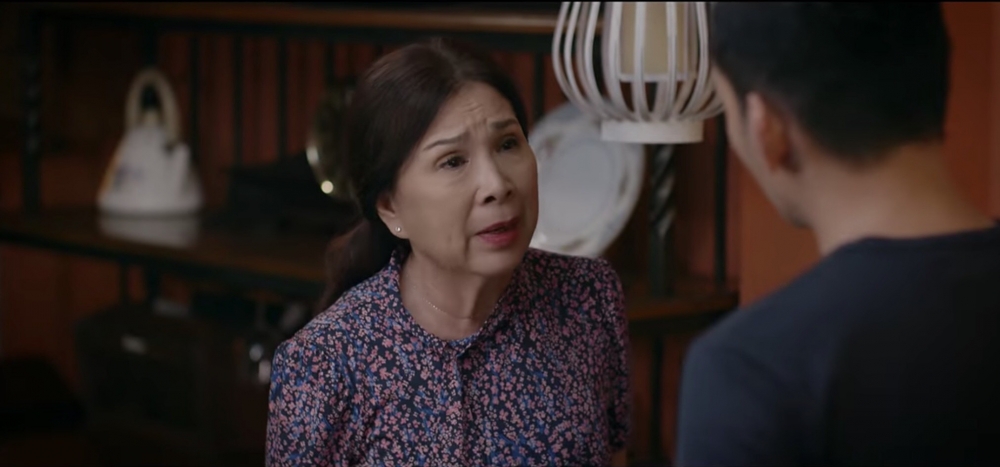Trói buộc yêu thương - Tập 35 (tối 8/12): Hiếu đau khổ vì mẹ ruột xuất hiện