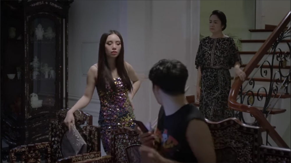 Hướng dương ngược nắng - Tập 3 (tối 16/12): Bà Bạch Cúc thúc dục Kiên chuyện cưới Minh Châu