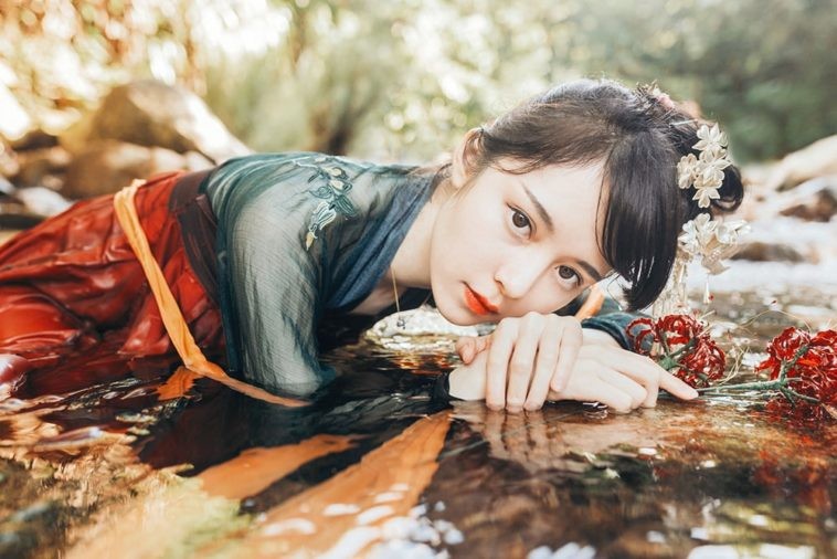 Tử vi hôm nay 25/12/2021: Con giáp nào may mắn nhất trong công việc kinh doanh​​​​​​​?