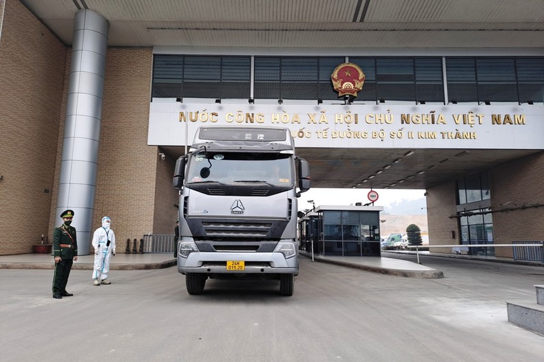 Từ ngày 8/1, mở hoàn toàn cửa khẩu biên giới Việt-Trung tại Lào Cai ảnh 1